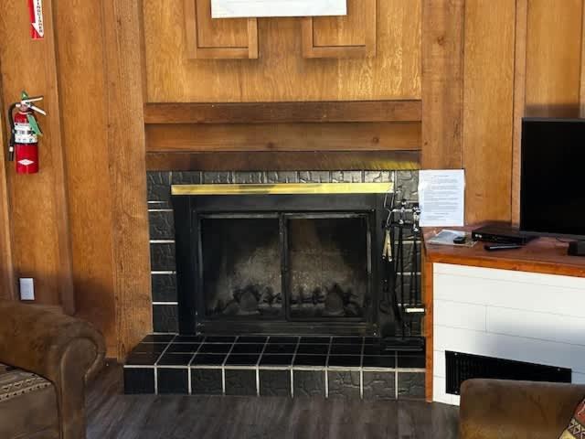 Views Inside Yosemite-Timber Lodge-Sleeps 6 ヨセミテ・ウェスト エクステリア 写真